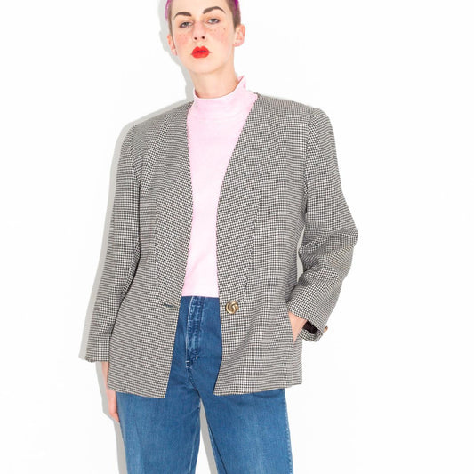 Vintage 80s black and white houndstooth blazer with gold spiral button